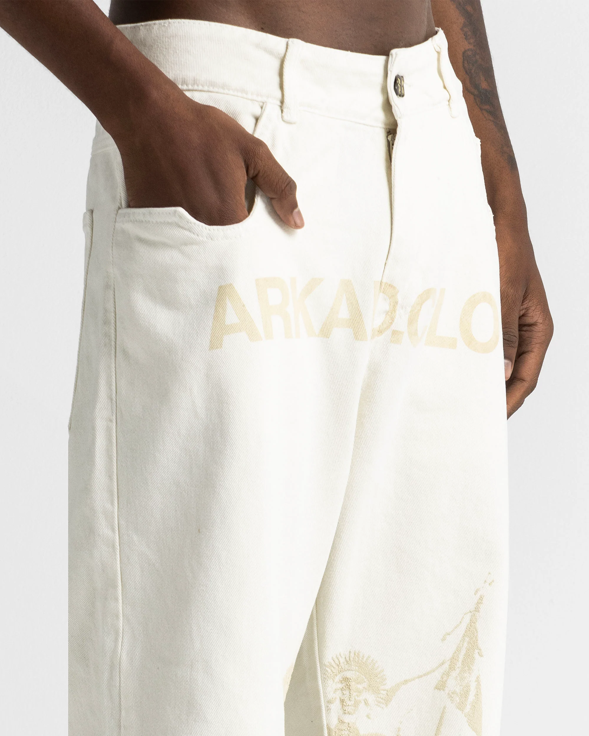 Cream Denim Pant Suede Print - Image 10