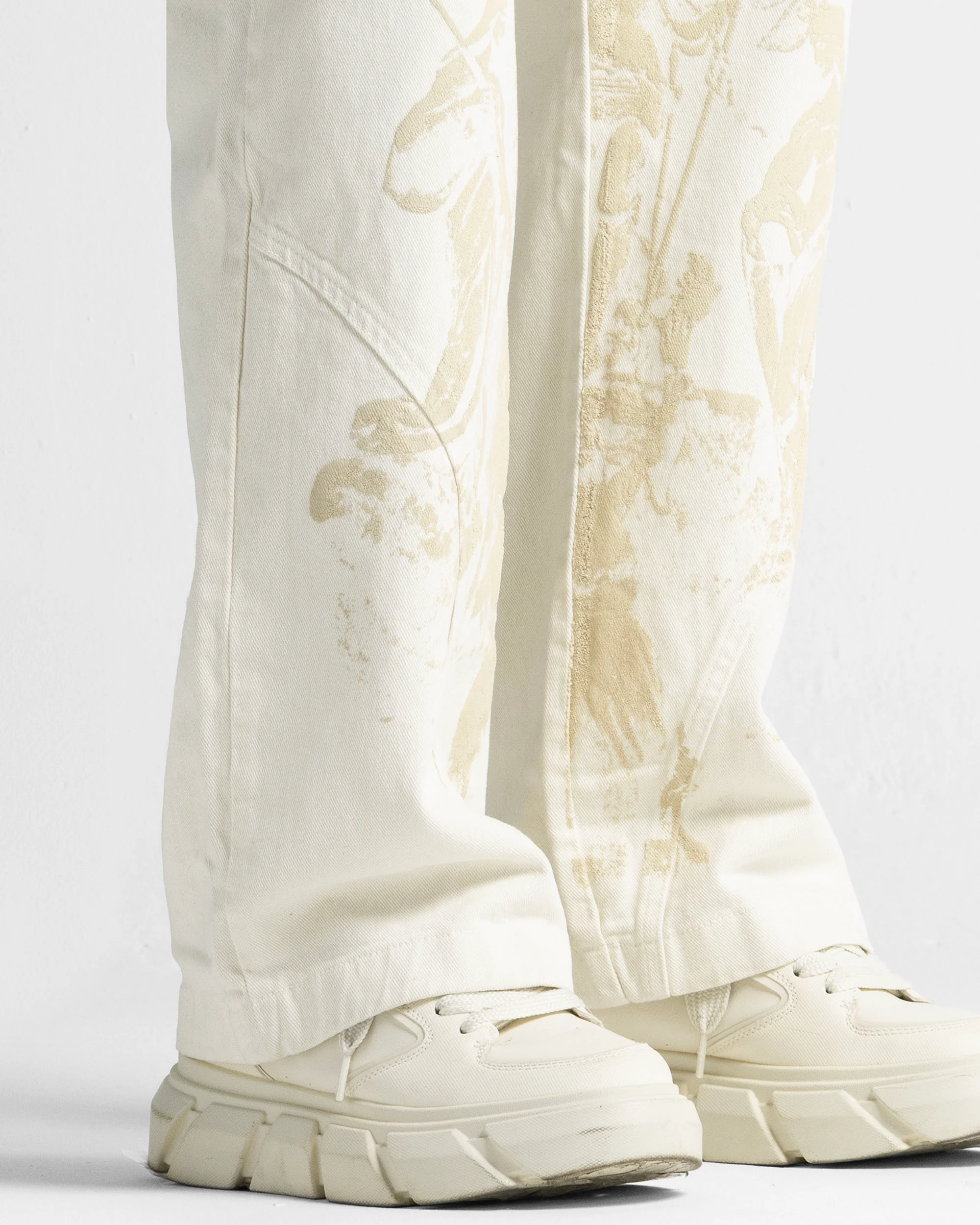 Cream Denim Pant Suede Print - Image 5