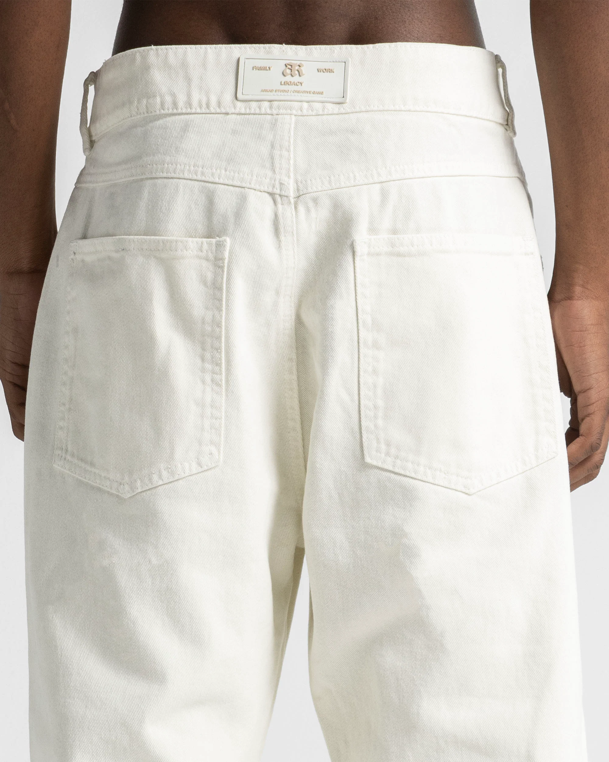 Cream Denim Pant Suede Print - Image 6
