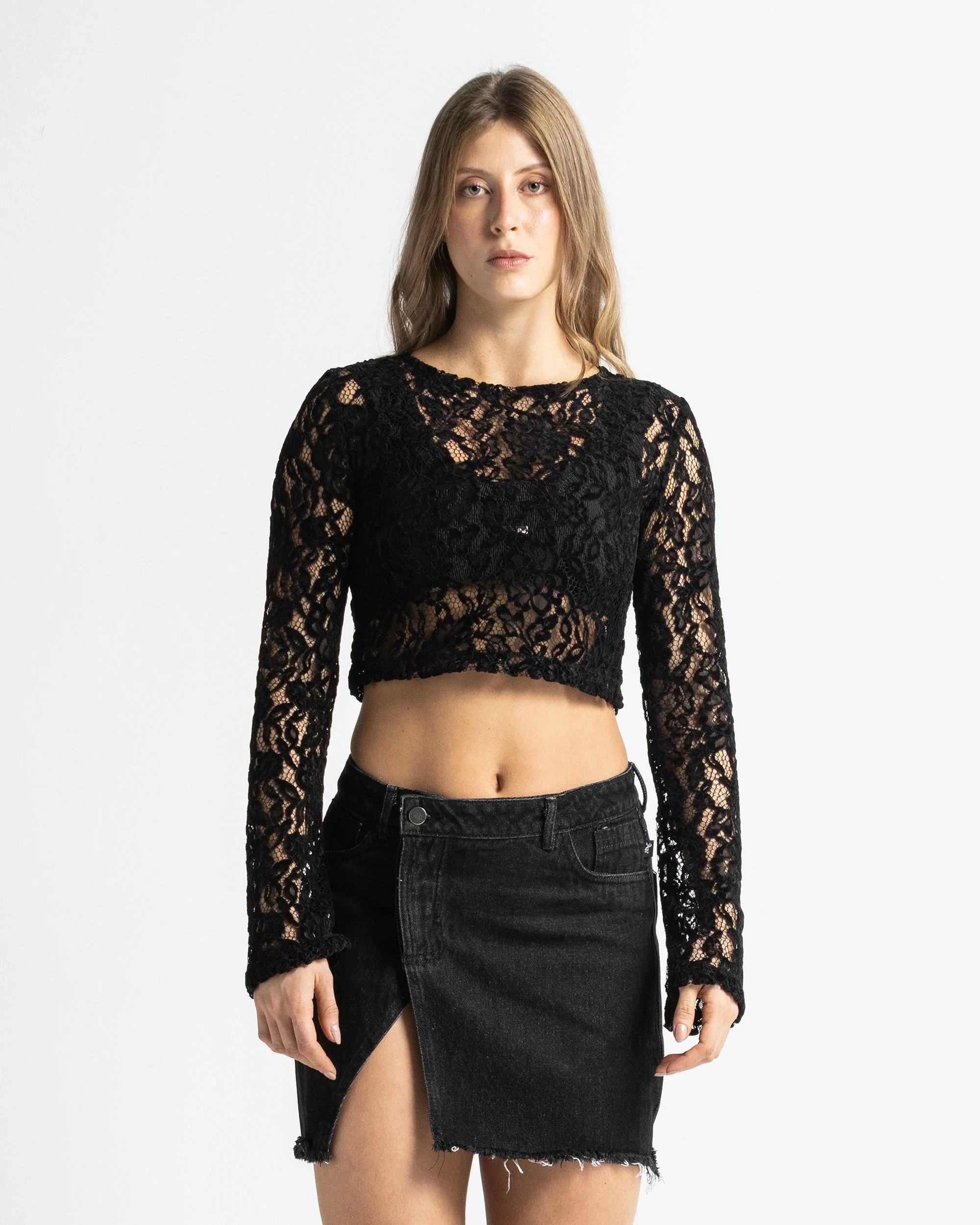 Lace Crop Sweater - Negro