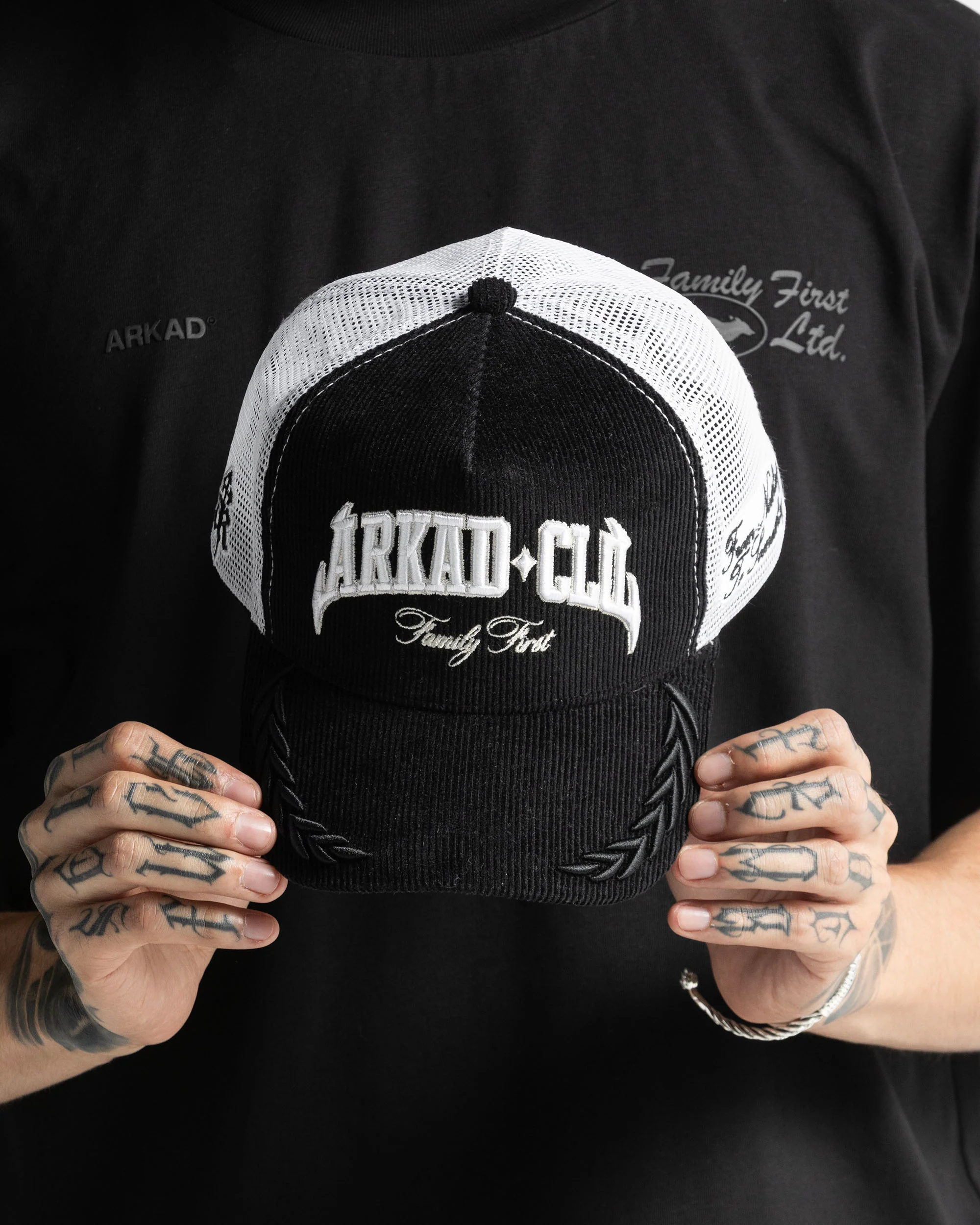 Gorra Corduroy Negra Con Blanco FF - Image 8