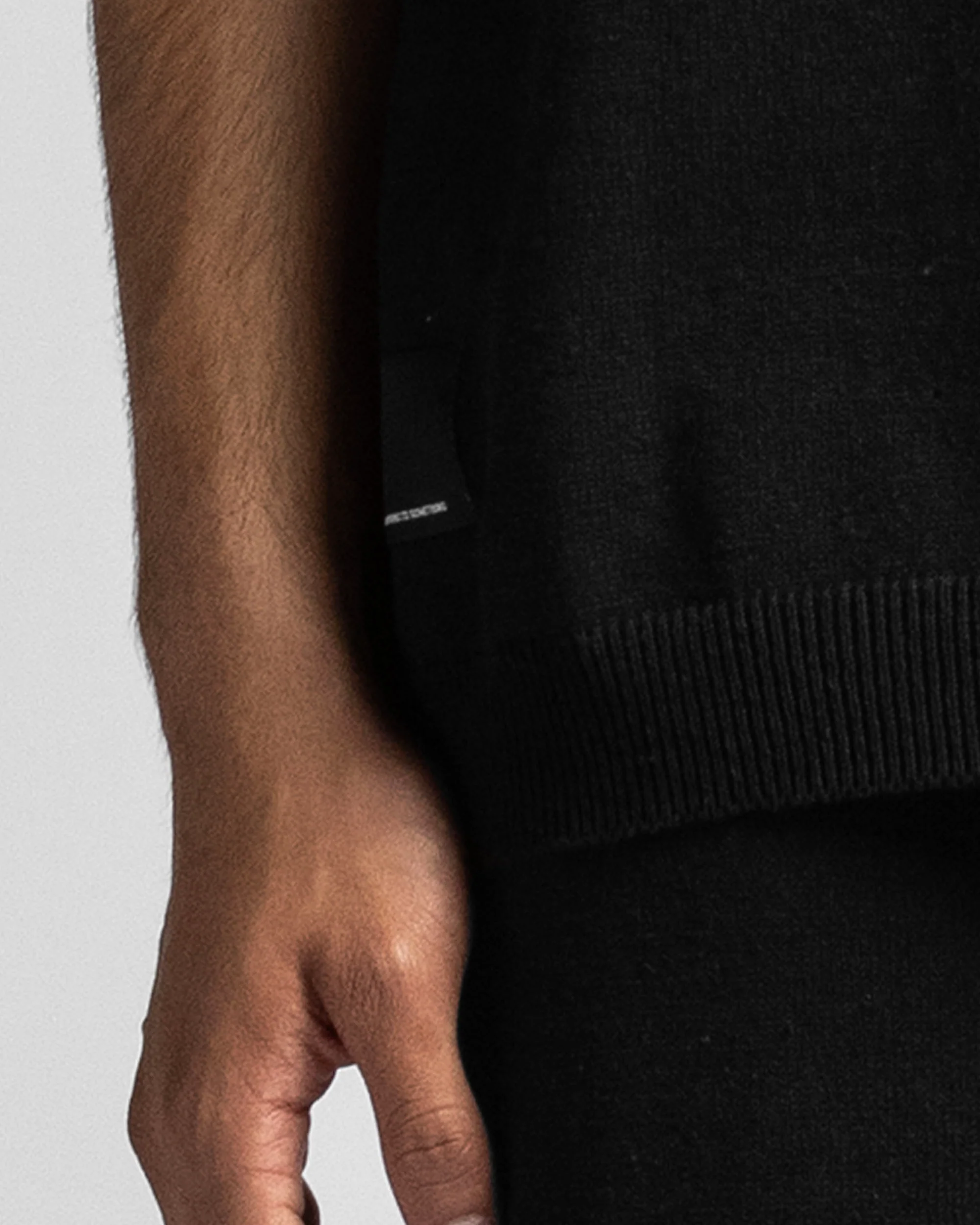 Knit Polo Negra - Image 11
