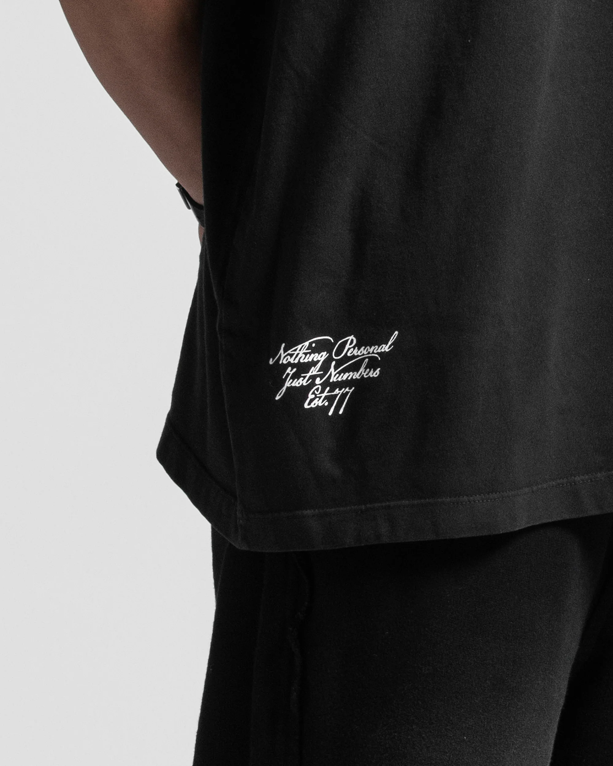 Oversize Tshirt Negra Llaves - Image 8