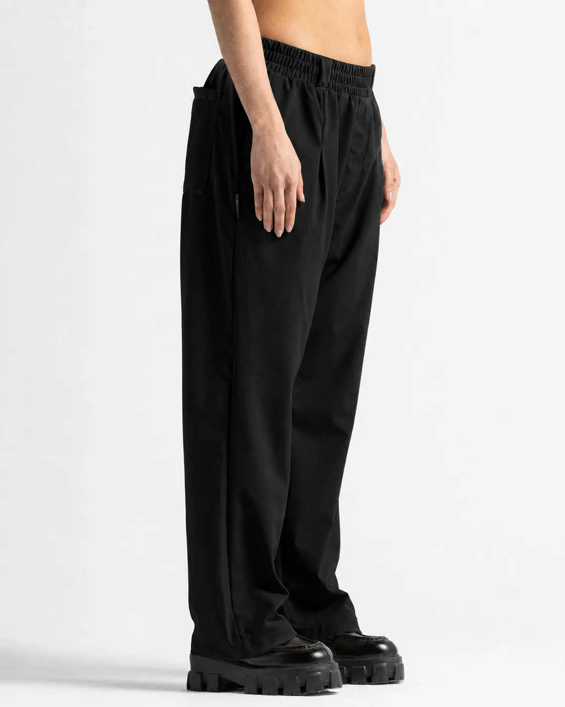 Tailored Relaxed Fit Negro - Image 4