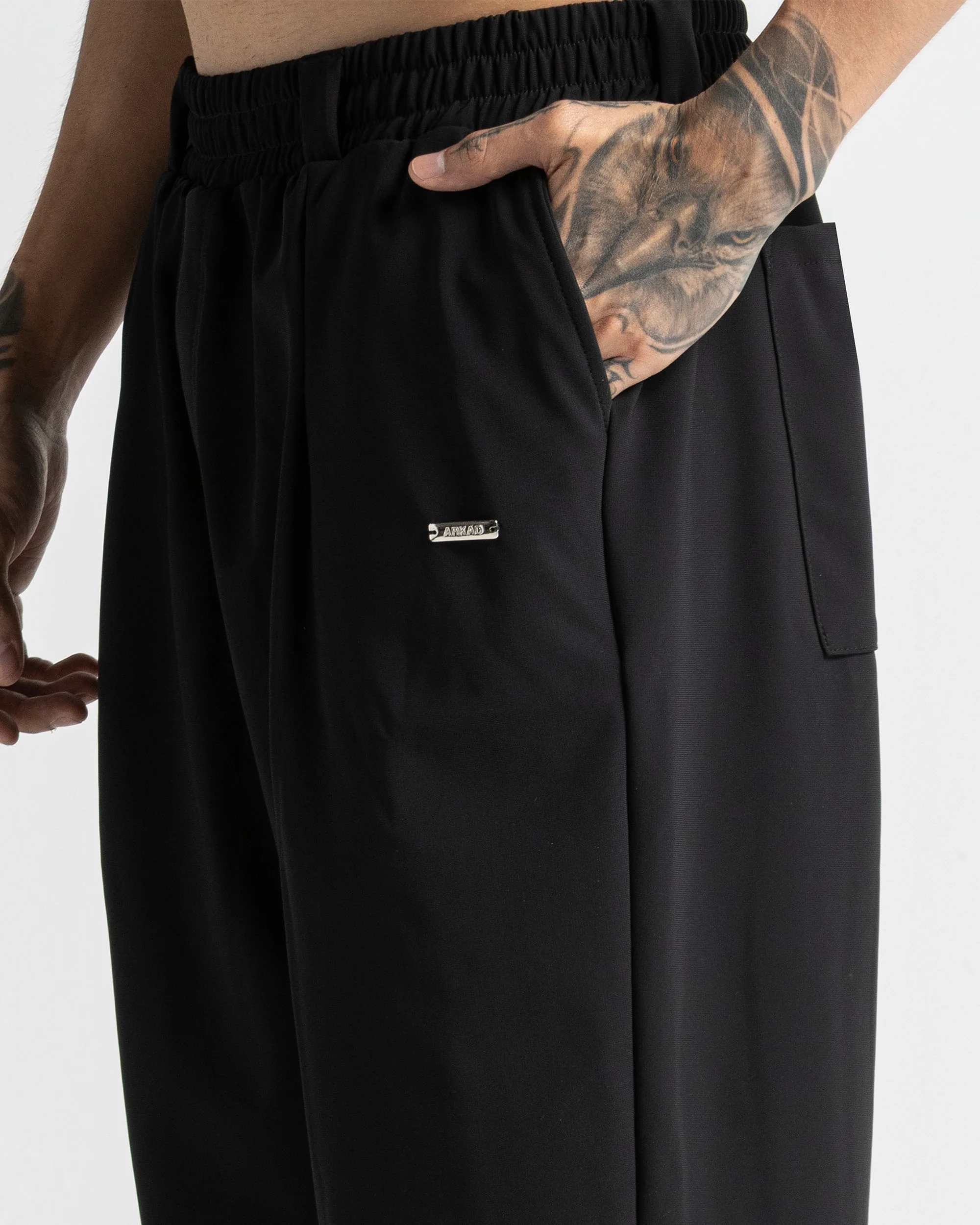 Tailored Relaxed Fit Negro - Image 8