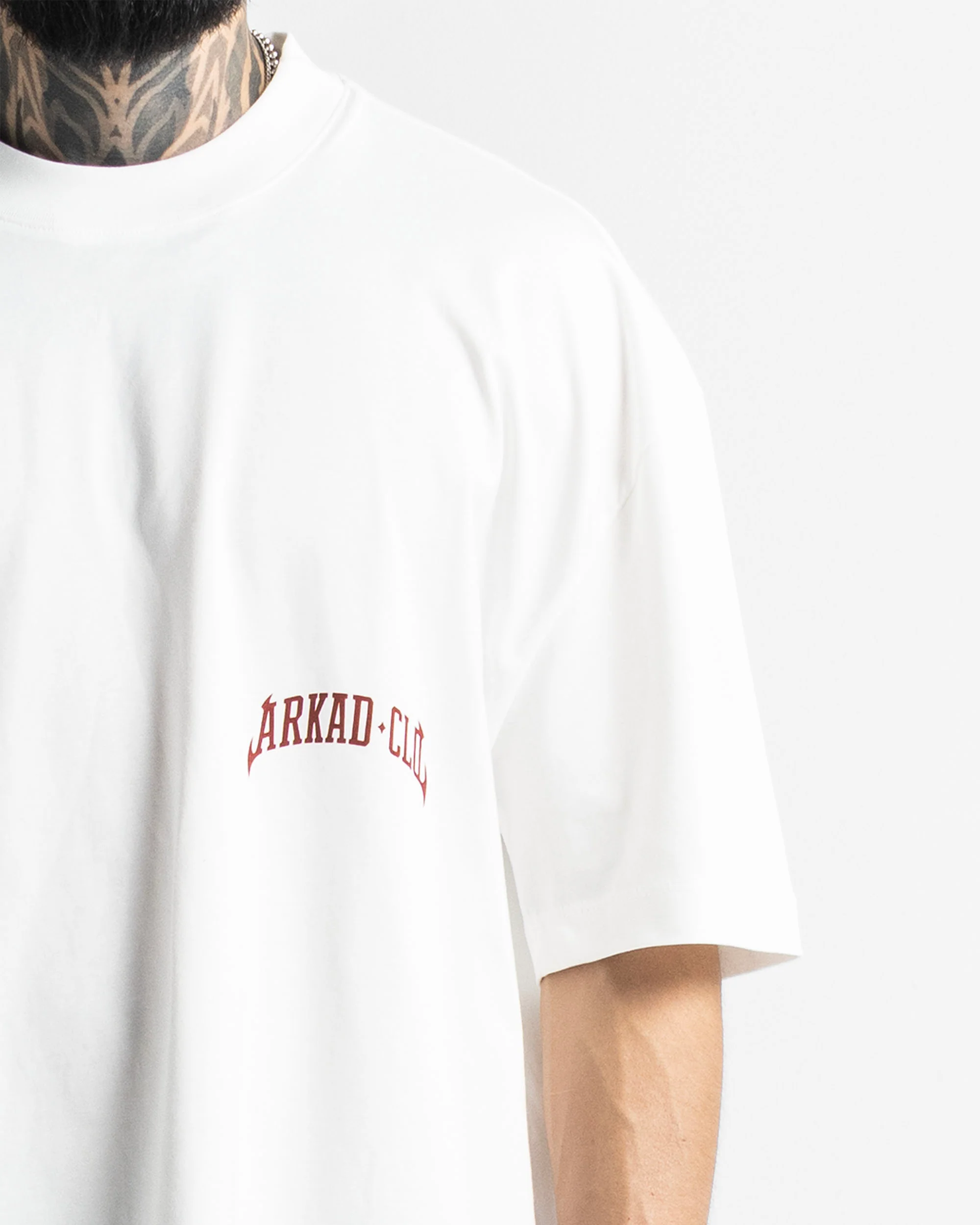 Tshirt Oversize Blanca Arkad Clo Rojo - Image 3
