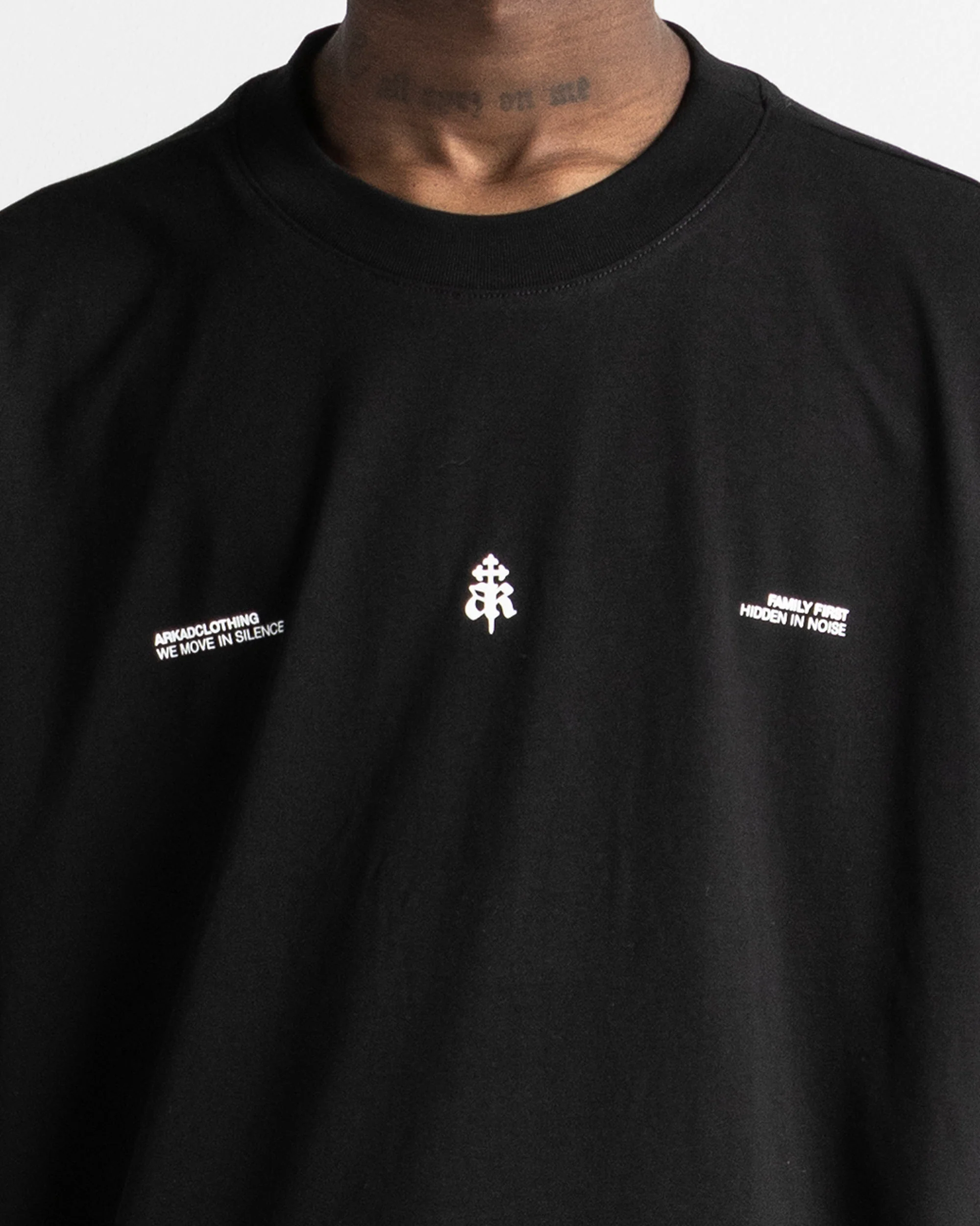 Tshirt Oversize Negra Arkad Clo - Image 5