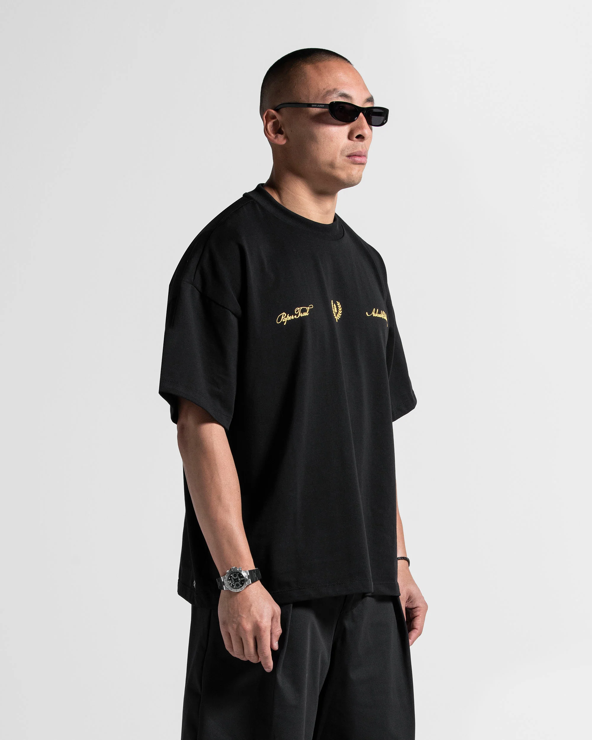 Tshirt Oversize Negra Paper Trail - Image 3