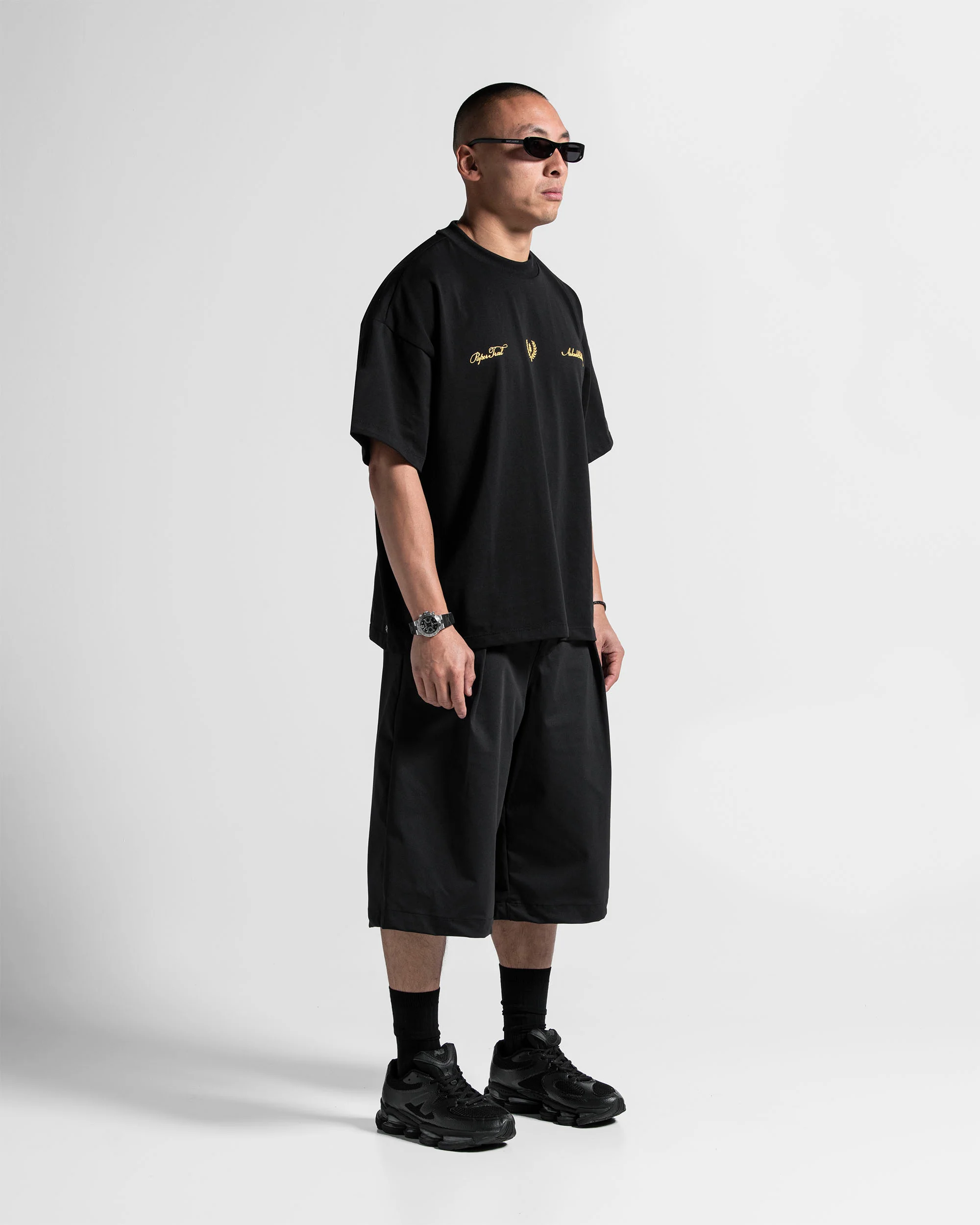 Tshirt Oversize Negra Paper Trail - Image 6