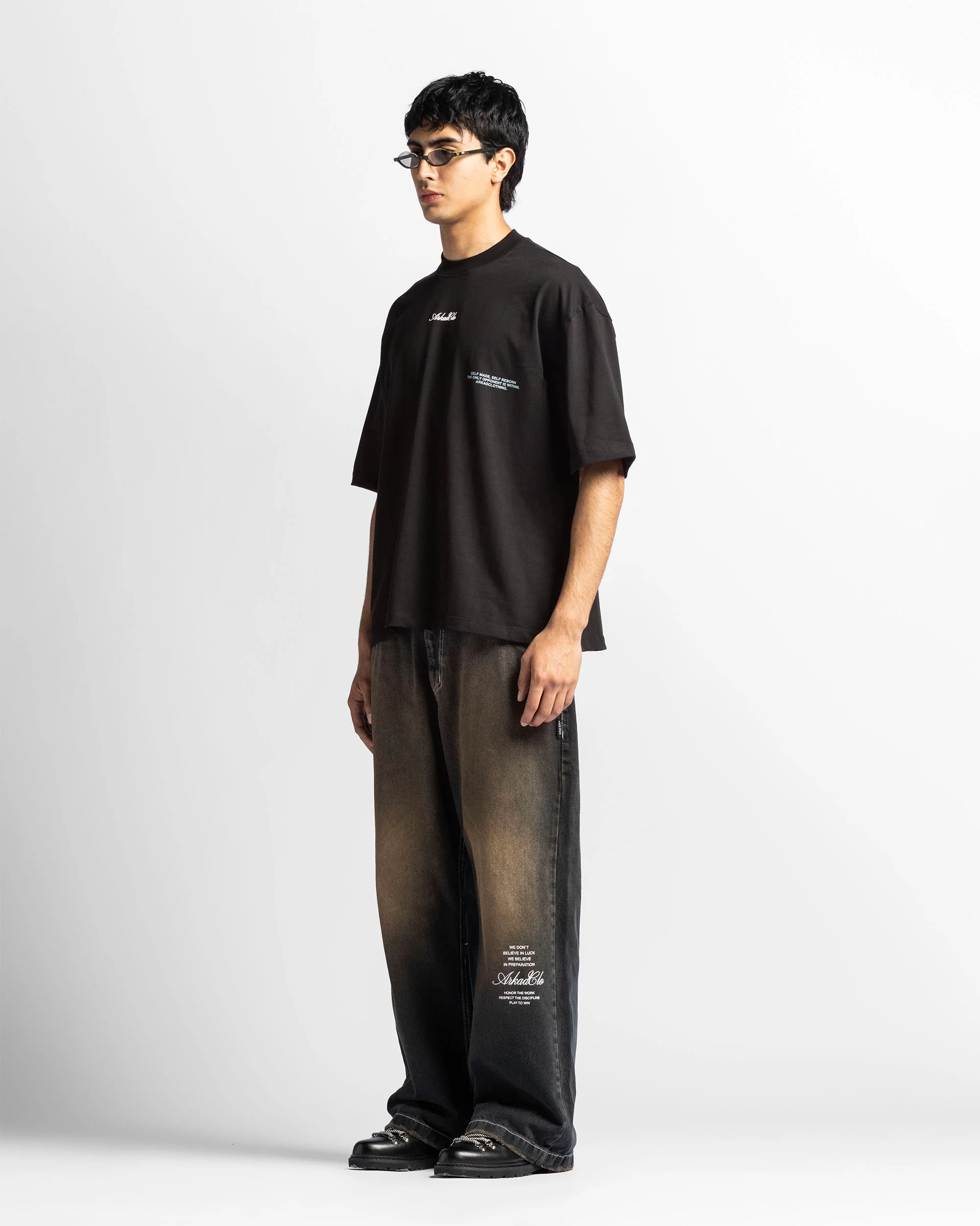 Tshirt Oversize Negra Trophy - Image 9