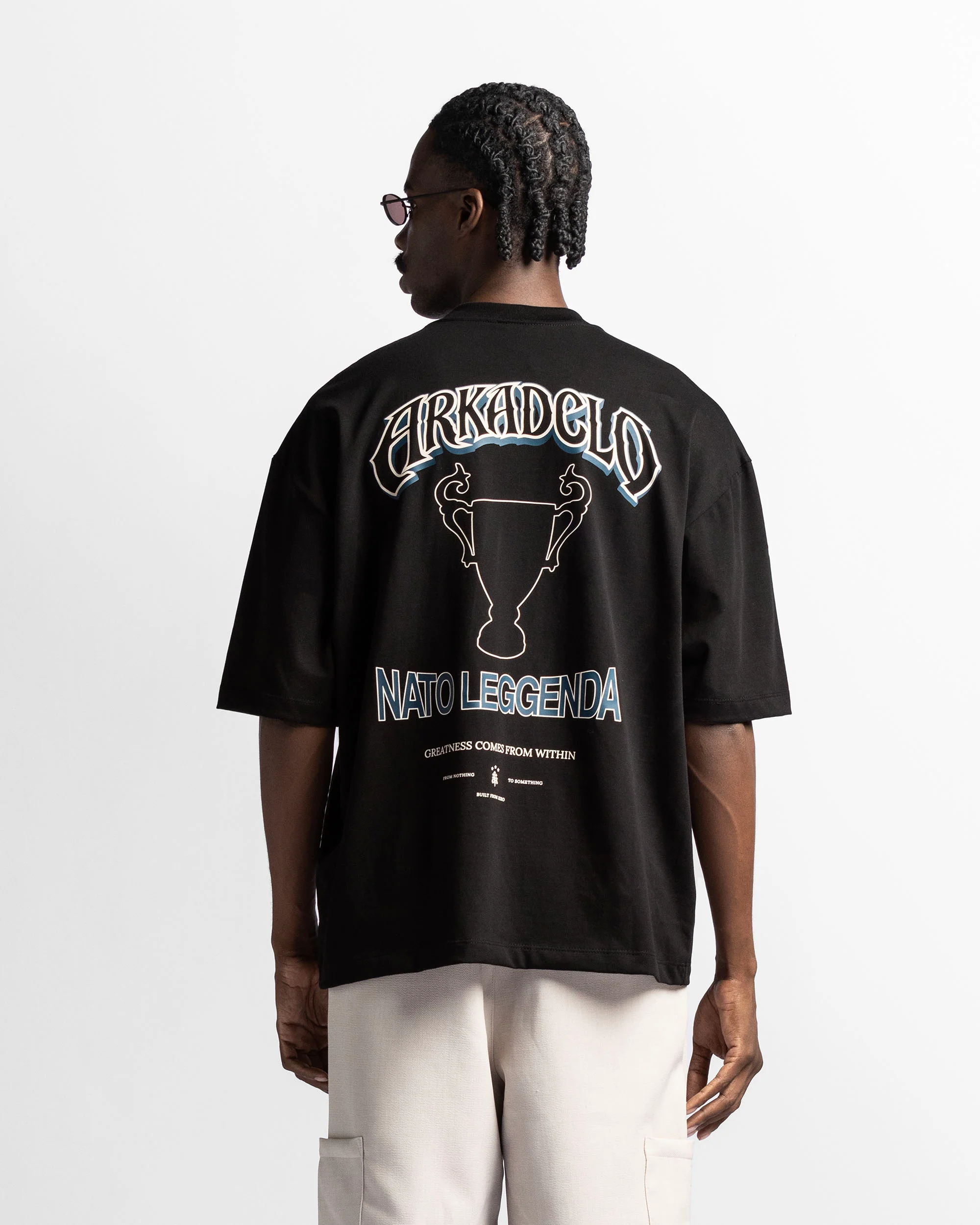 Tshirt Oversize Negra Trophy Nato