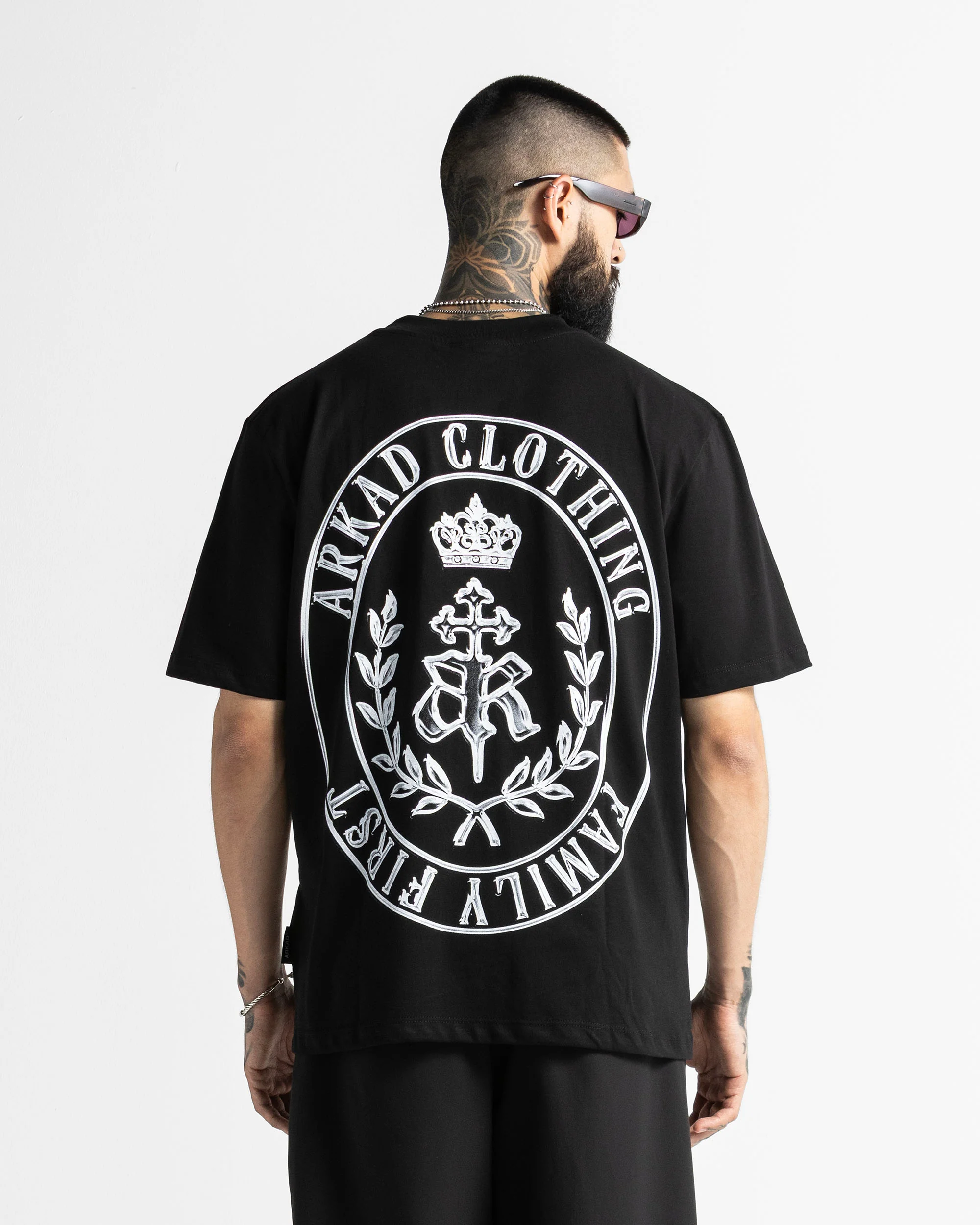 Tshirt Regular Fit Negra Family First