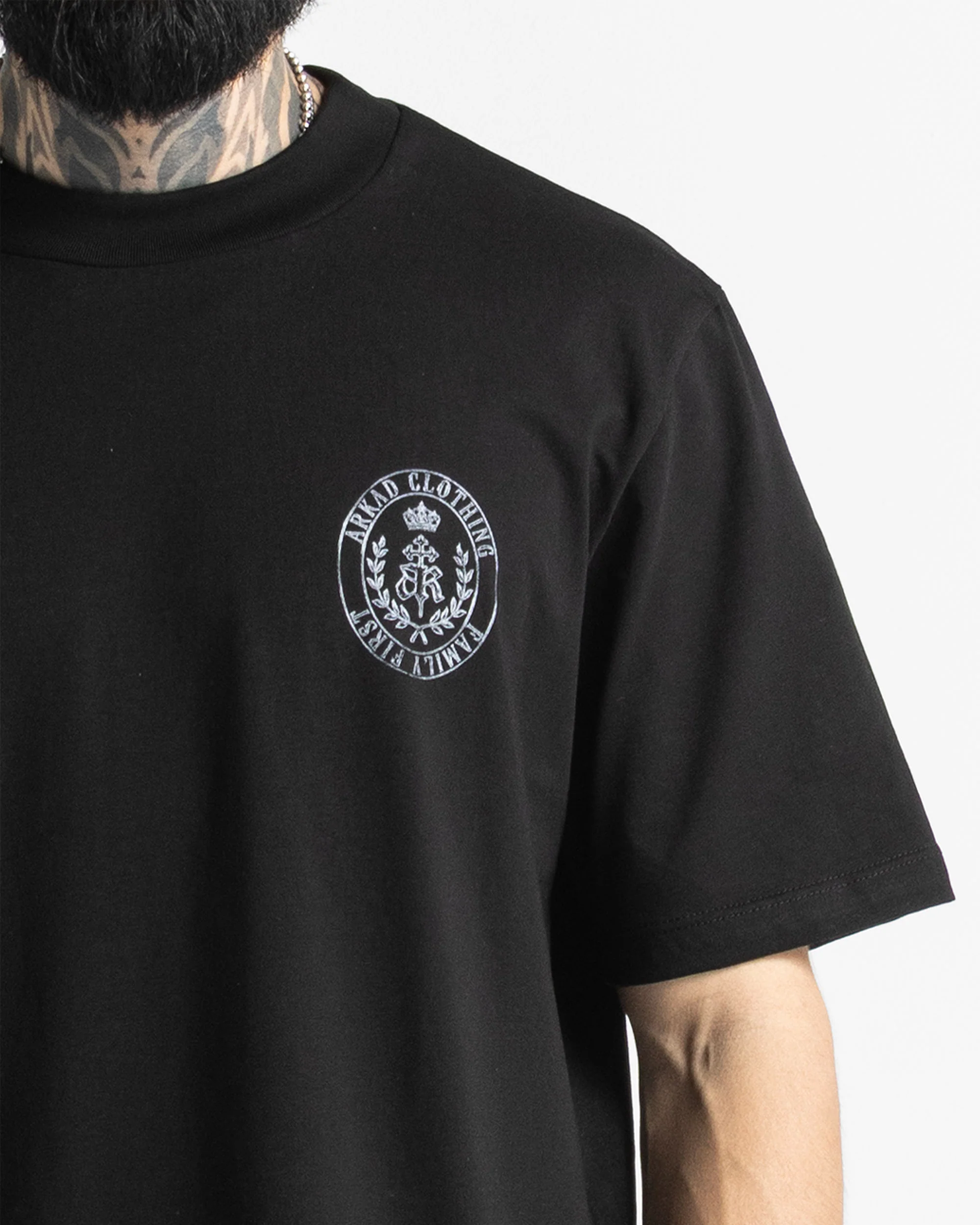 Tshirt Regular Fit Negra Family First - Image 4