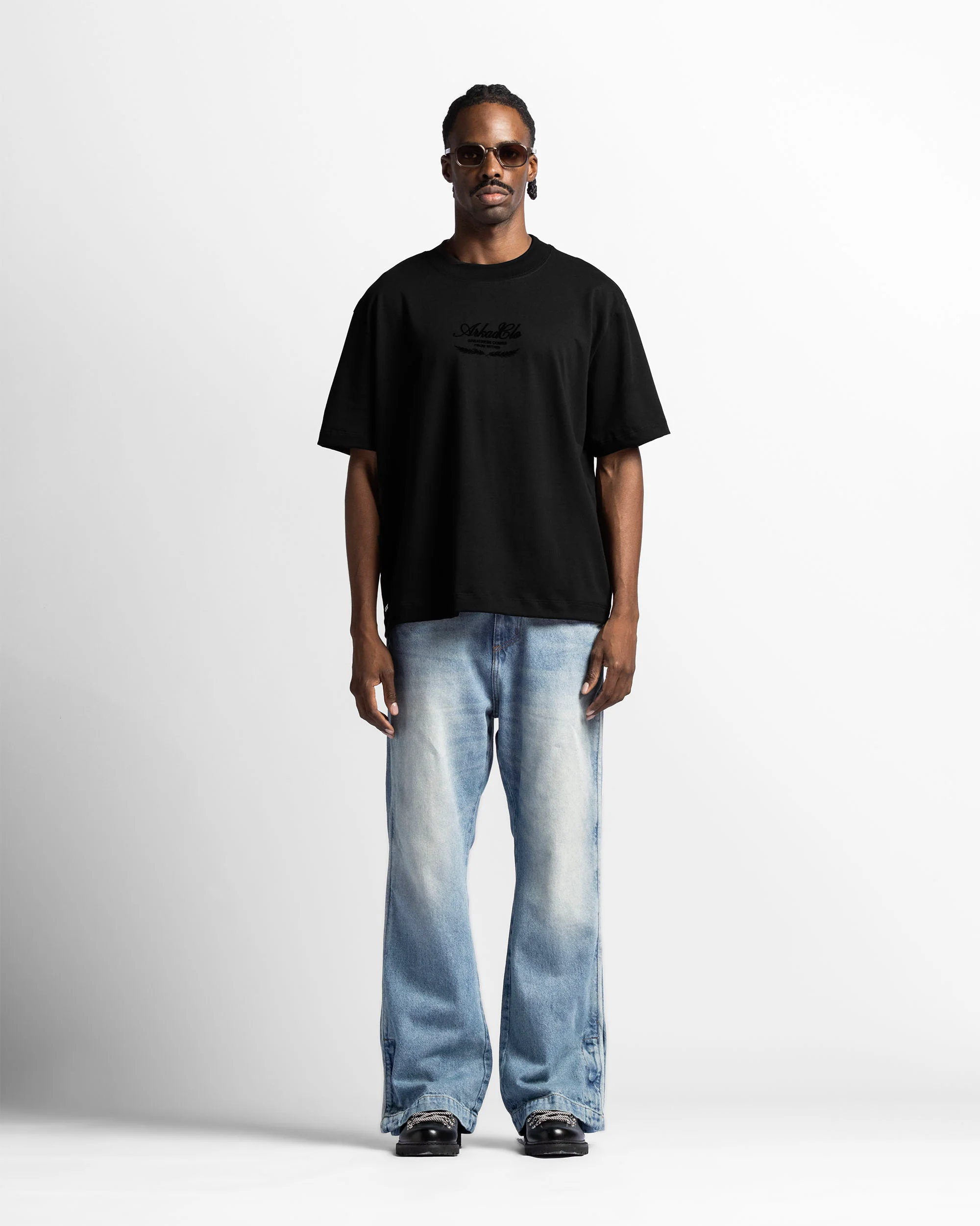 Tshirt Regular Fit Negra Velvet Print - Image 7