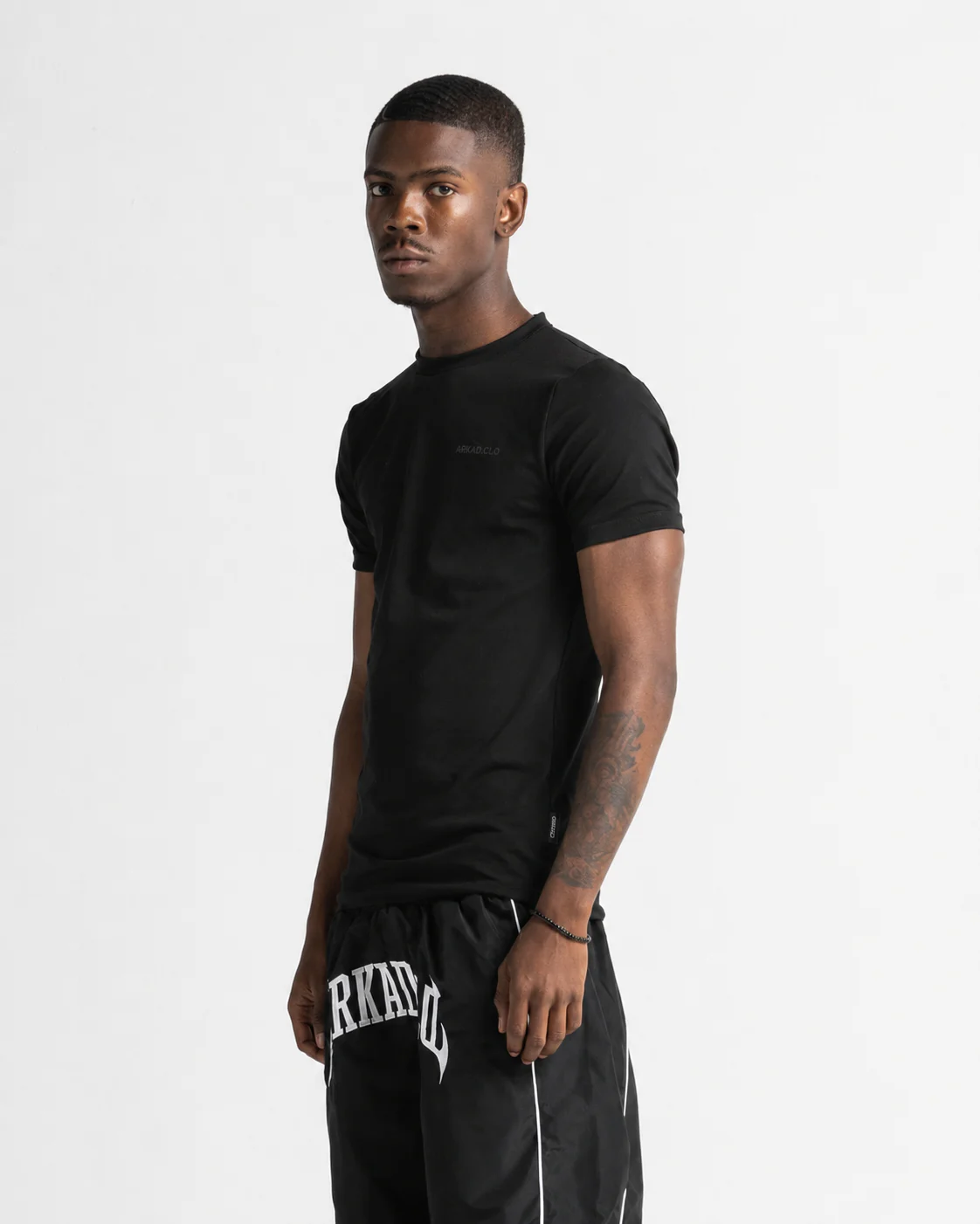 Tshirt Slim Fit Negra - Image 3