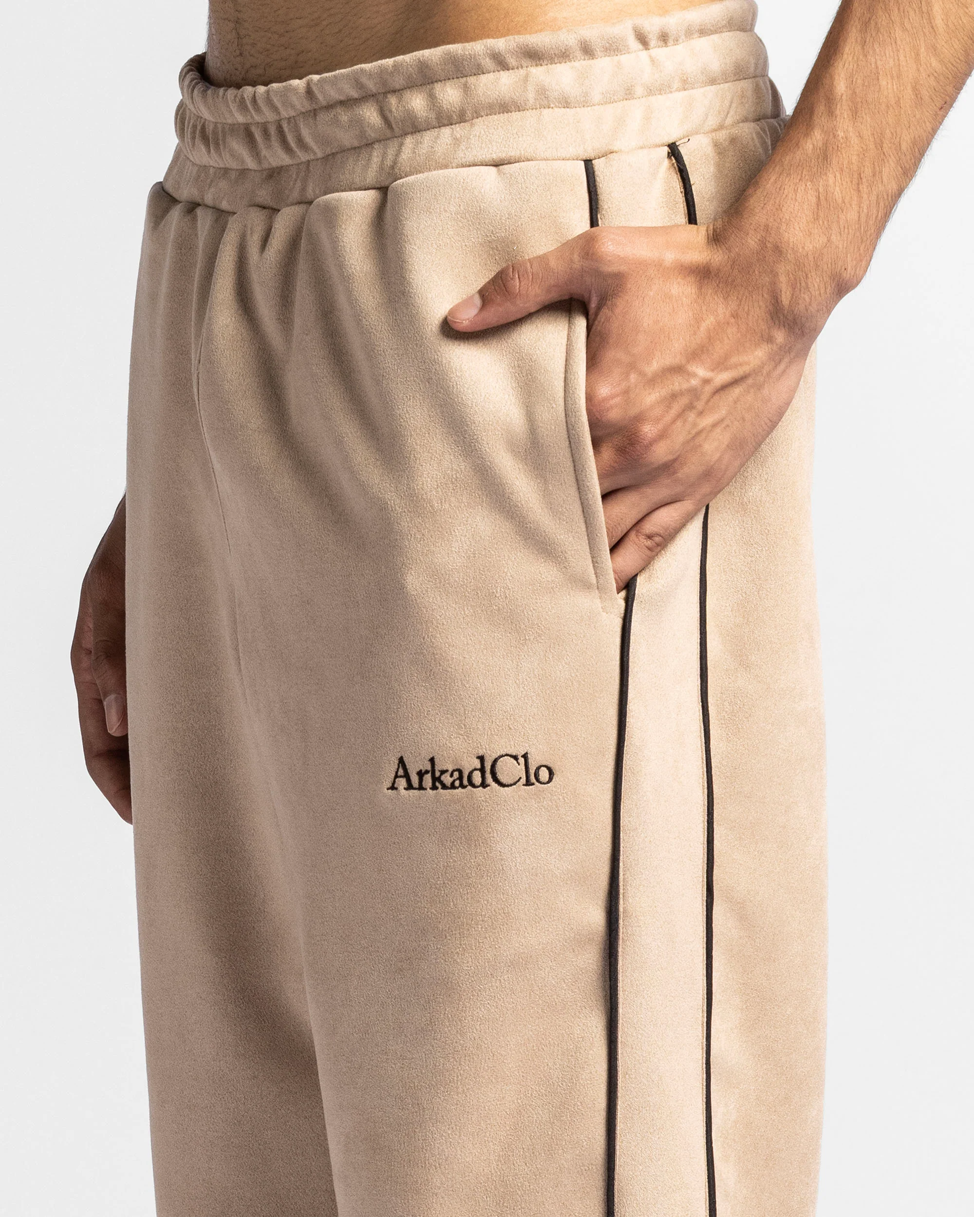 Velvet Trackpant Caqui - Image 8