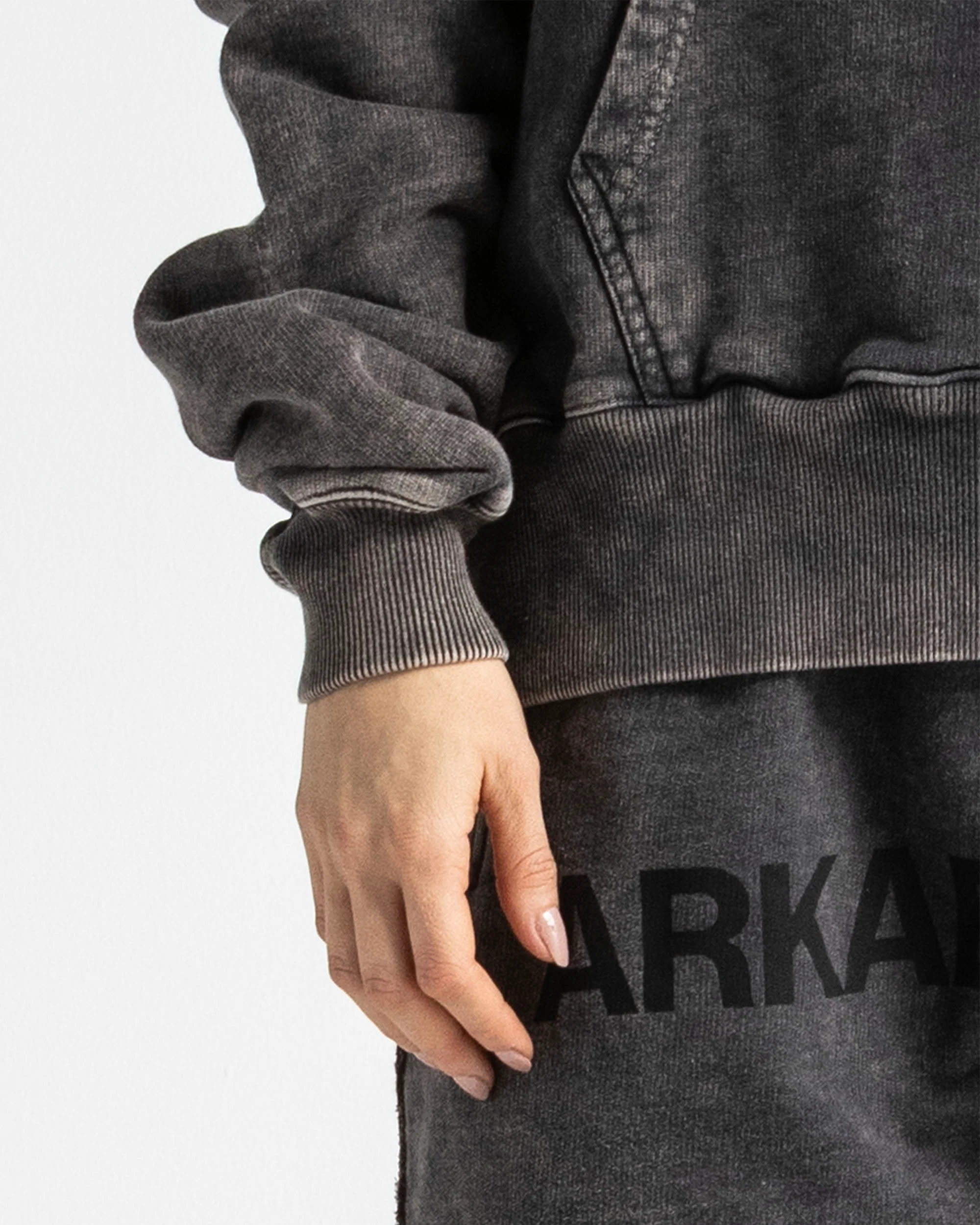 Washed Hoodie Family Negro - Unisex - Image 8
