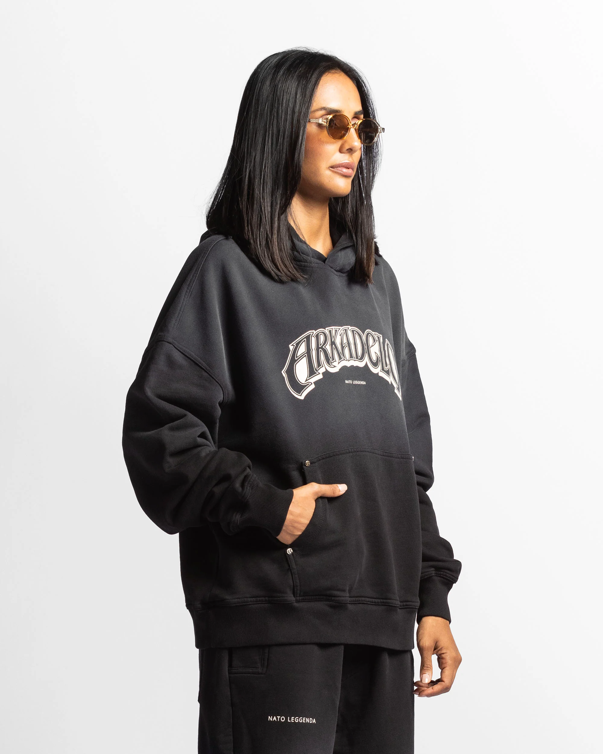 Washed Hoodie Negro Remaches - Unisex - Image 4