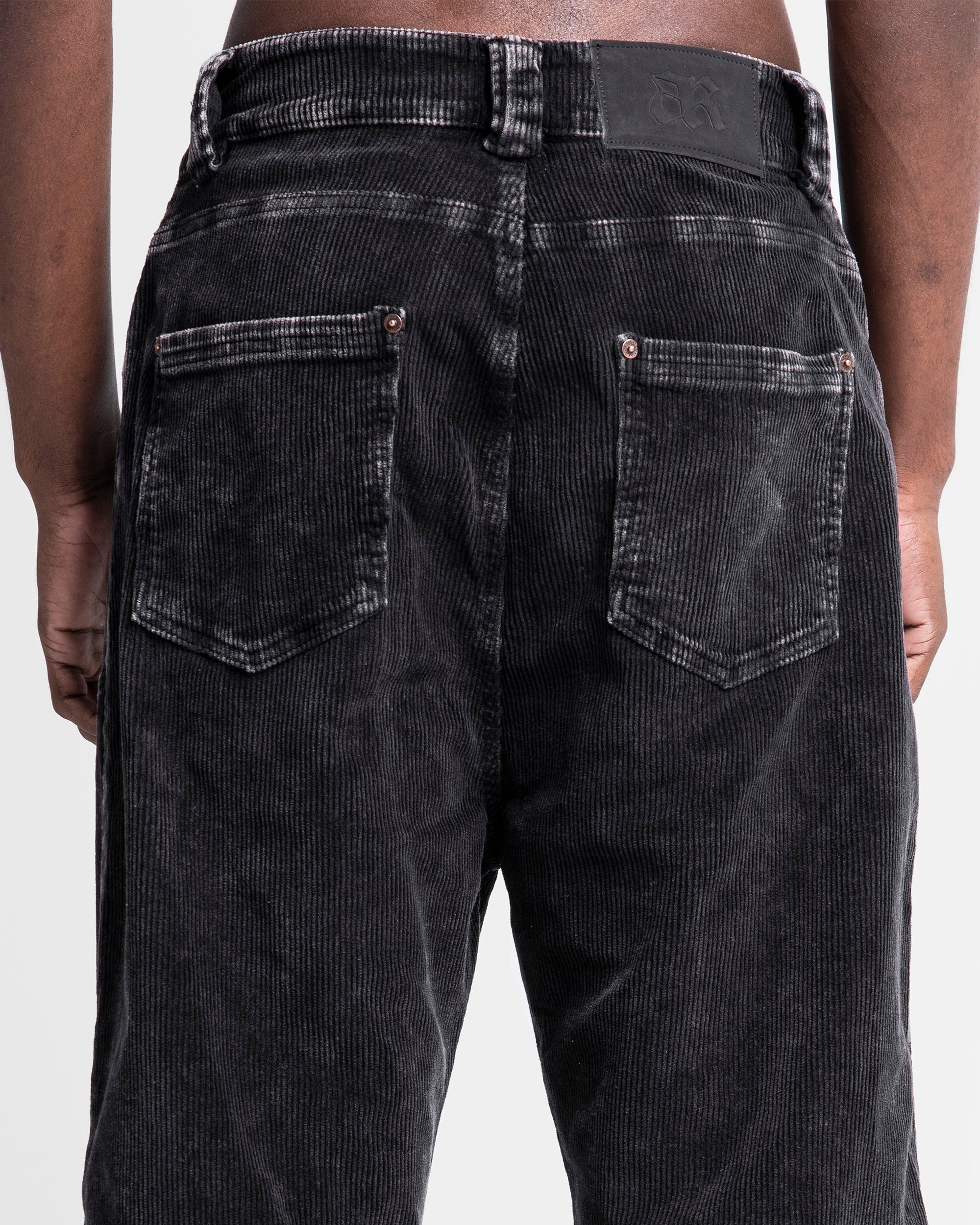 Washed Pant Corduroy Pinzas Negro - Image 6