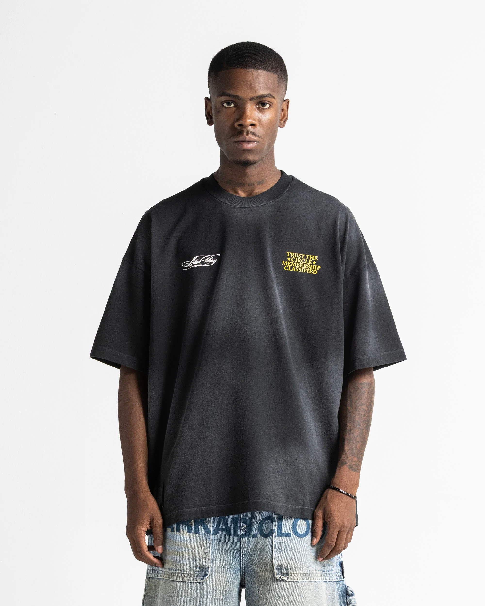 Washed Tshirt Negra Trust The Circle