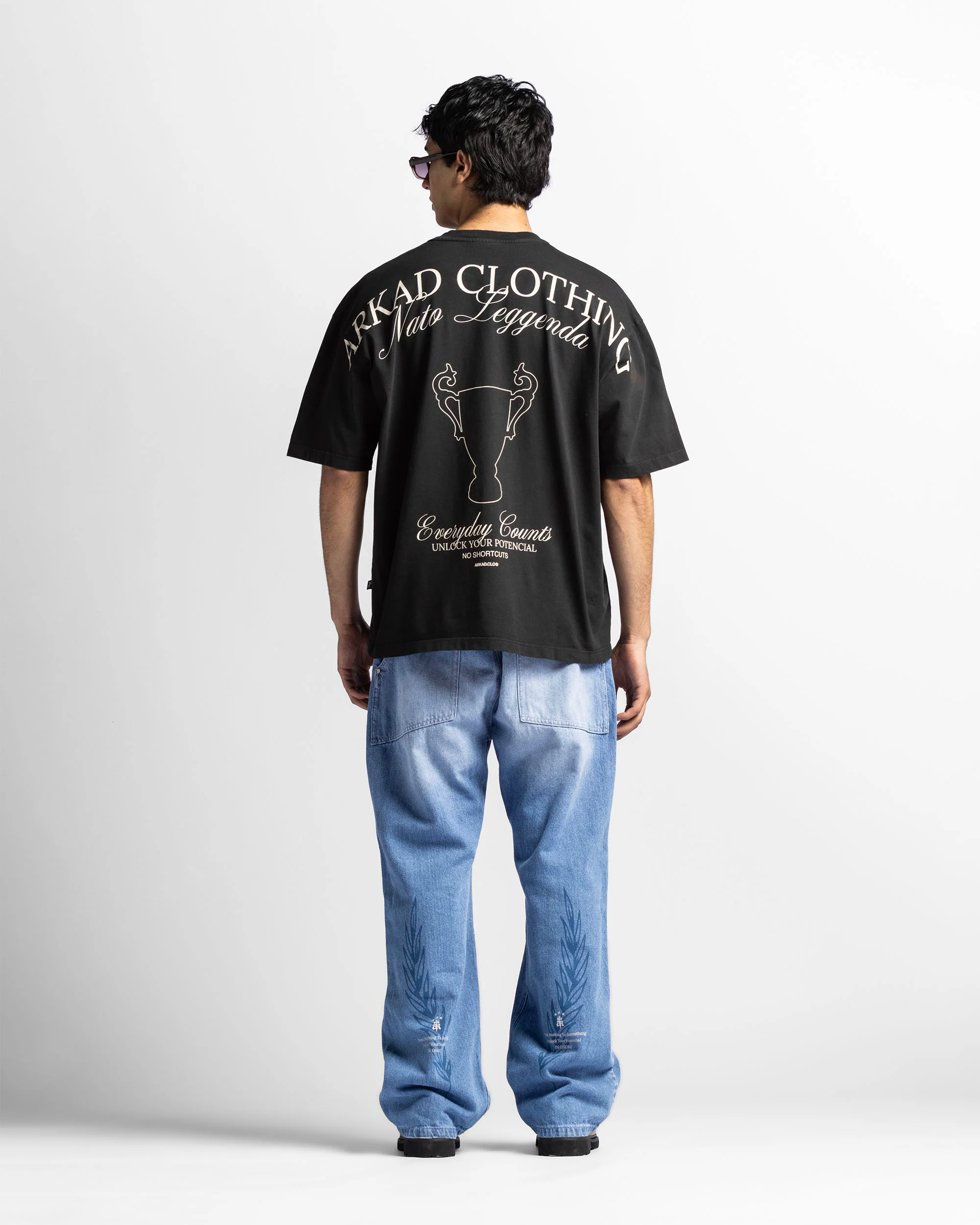 Washed Tshirt Oversize Negra Trophy - Image 2